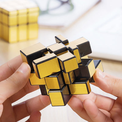 Cubo Mágico Quebra-Cabeças Ubik 3D InnovaGoods - debemcomavida.pt