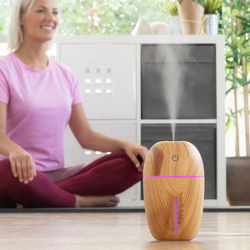 Mini-Humidificador Difusor de Aromas Honey Pine InnovaGoods - debemcomavida.pt