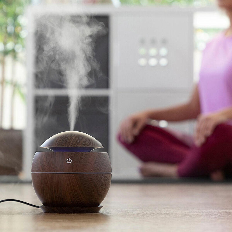 Mini-Humidificador Difusor de Aromas Dark Walnut InnovaGoods - debemcomavida.pt